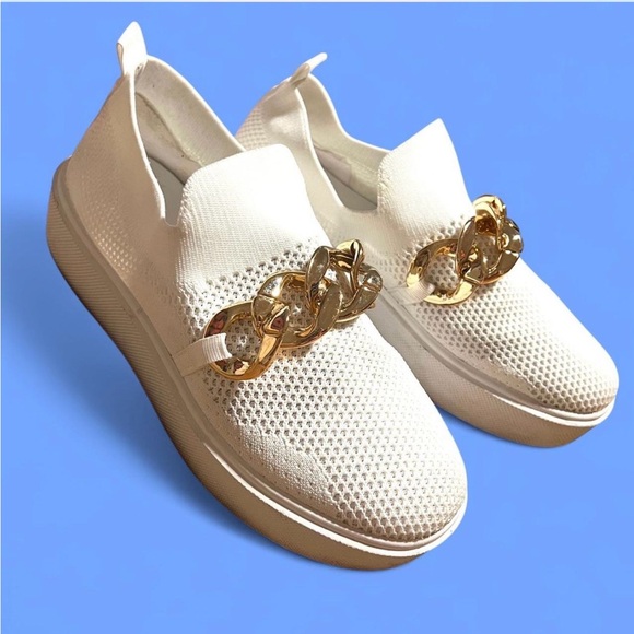 Women's White Slip-On Sneakers with Chunky Gold Chain Size 7.5 - Picture 6 of 7